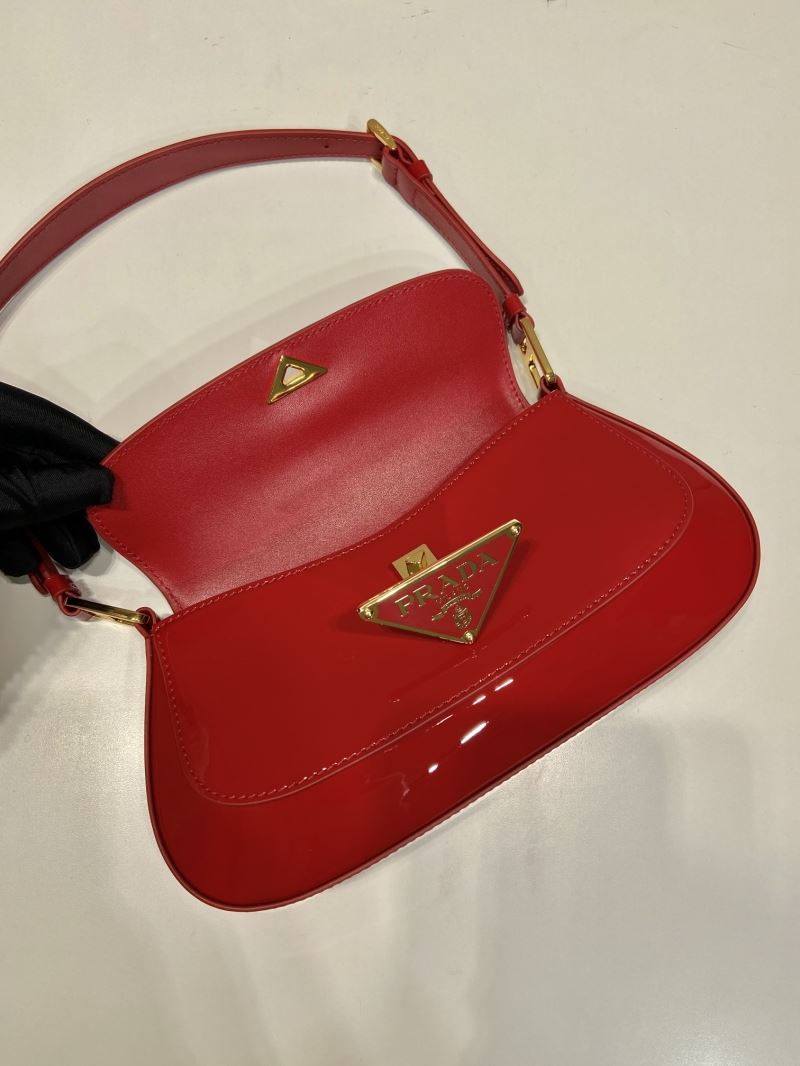 Pra*a cleo bags
